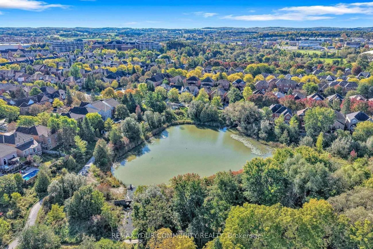 64, Mugford, Bayview Wellington, Aurora