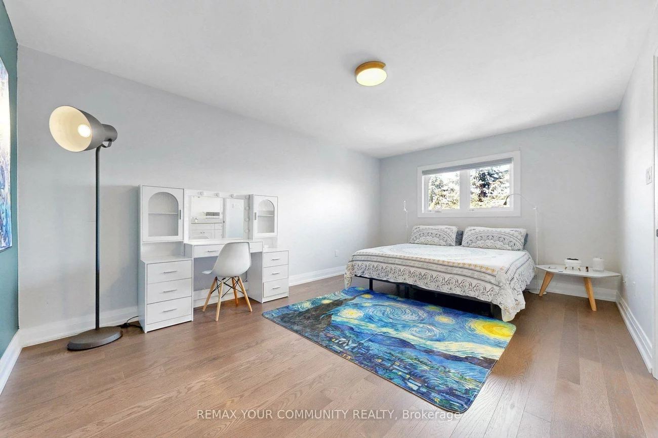64, Mugford, Bayview Wellington, Aurora