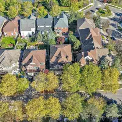 64, Mugford, Bayview Wellington, Aurora