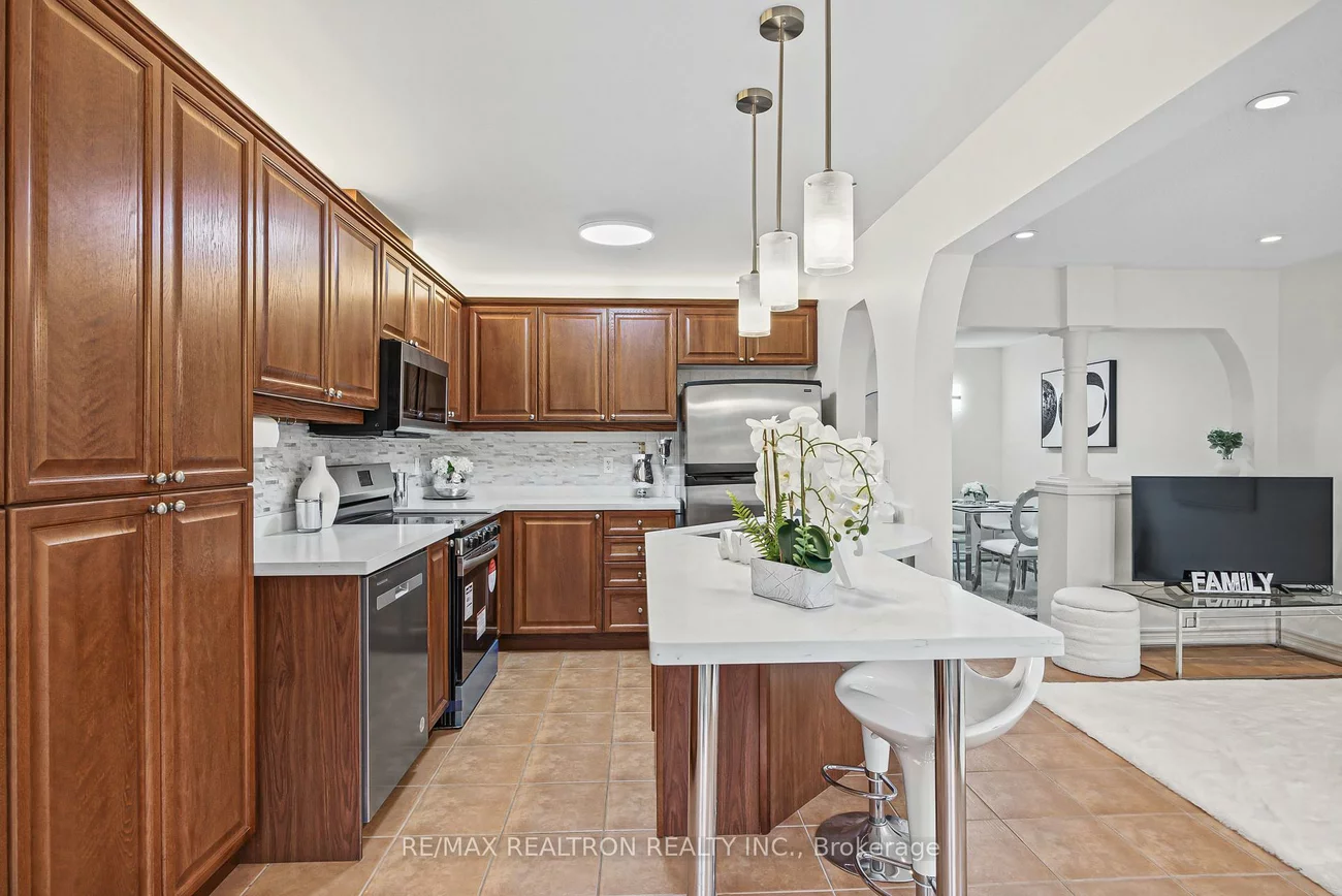 27, Martell, Bayview Northeast, Aurora