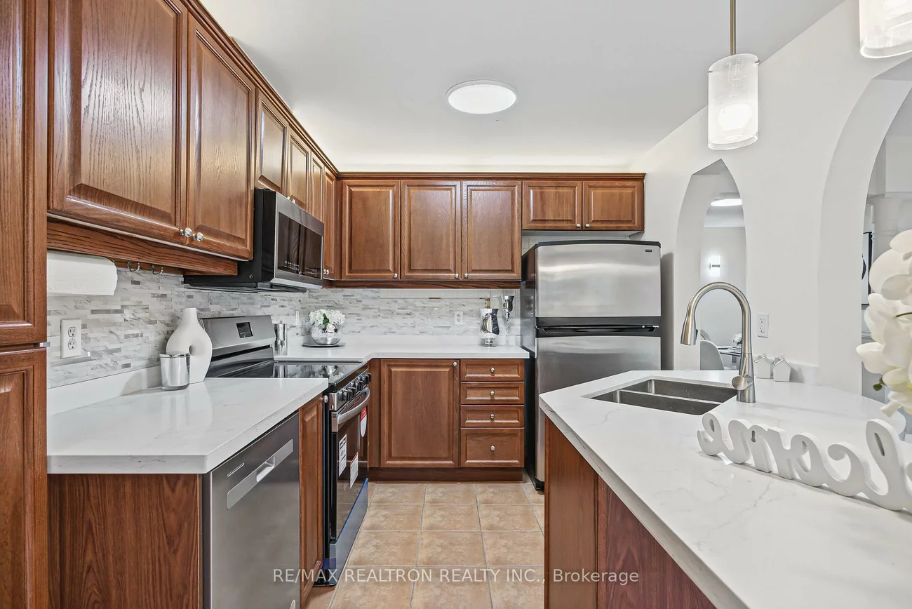 27, Martell, Bayview Northeast, Aurora