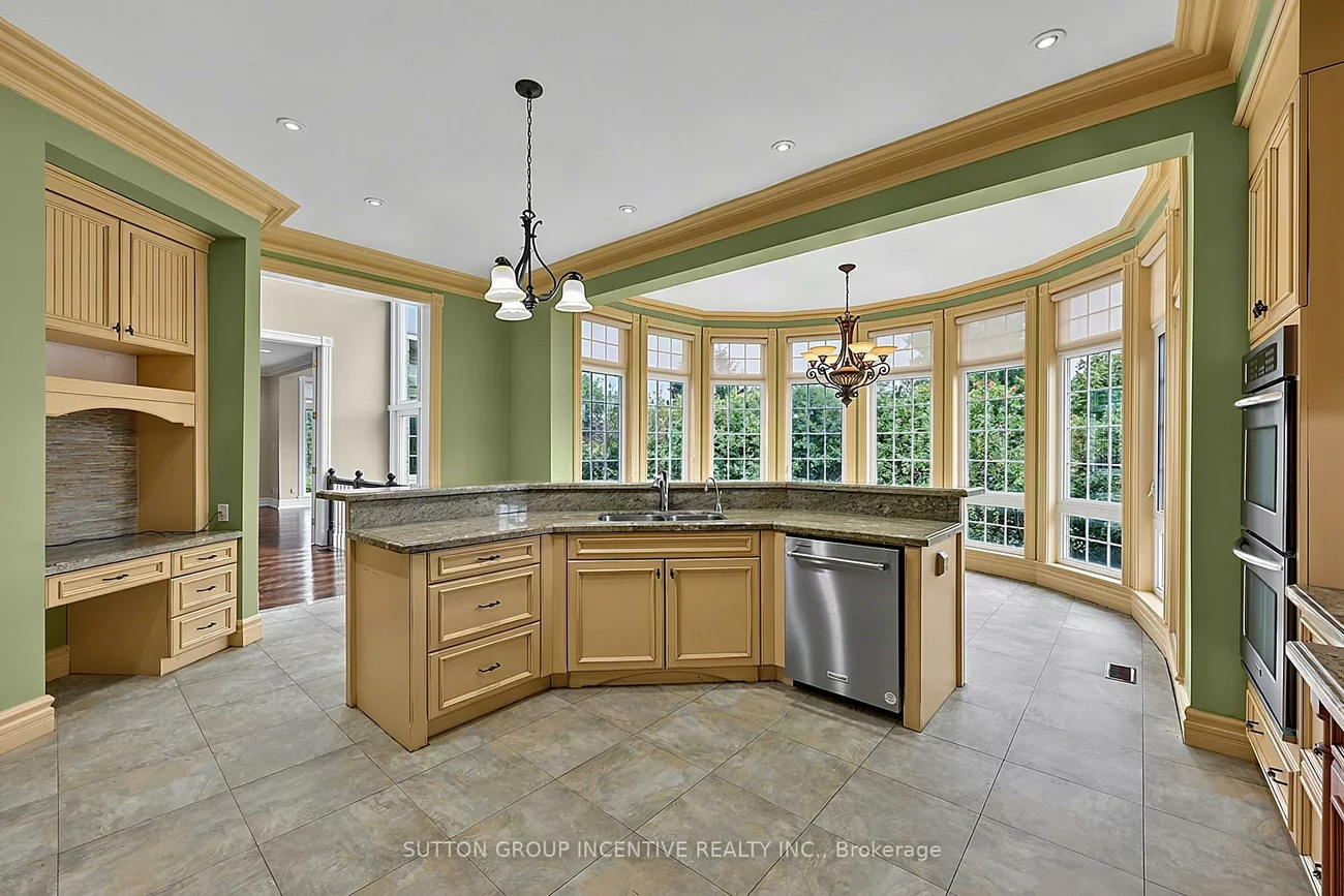 25, Bovair, Bayview Southeast, Aurora