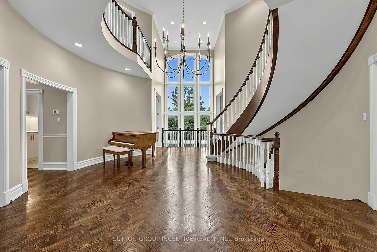 25, Bovair, Bayview Southeast, Aurora