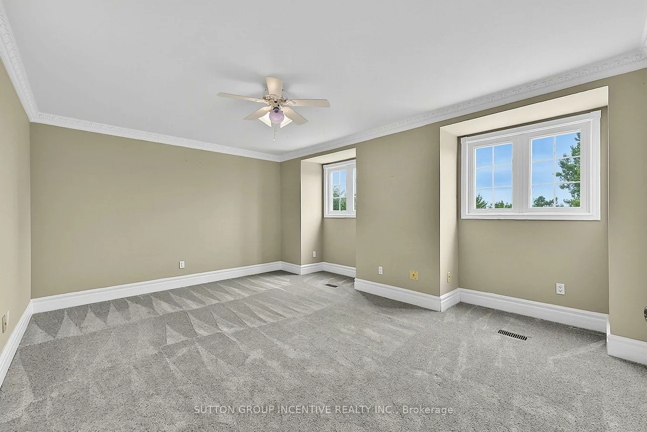 25, Bovair, Bayview Southeast, Aurora