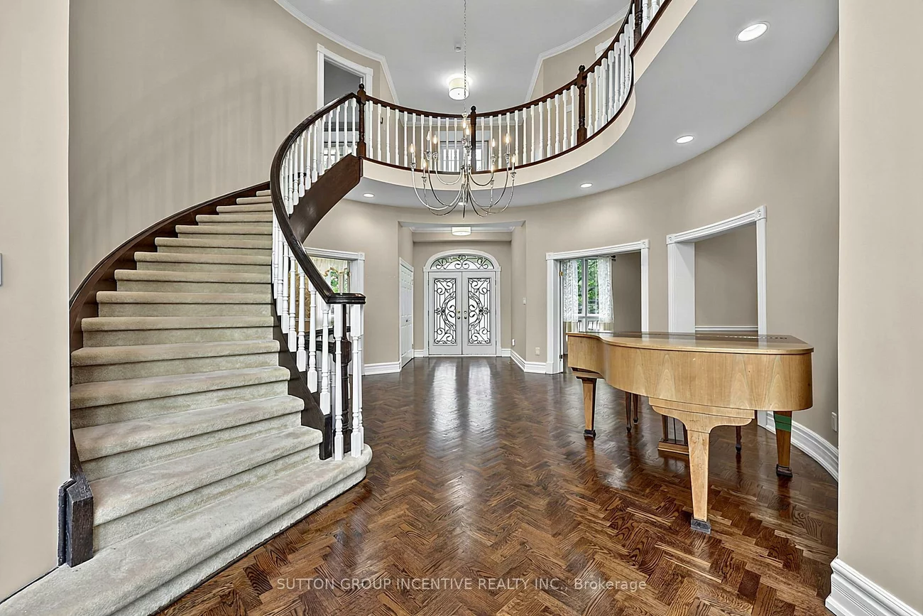 25, Bovair, Bayview Southeast, Aurora
