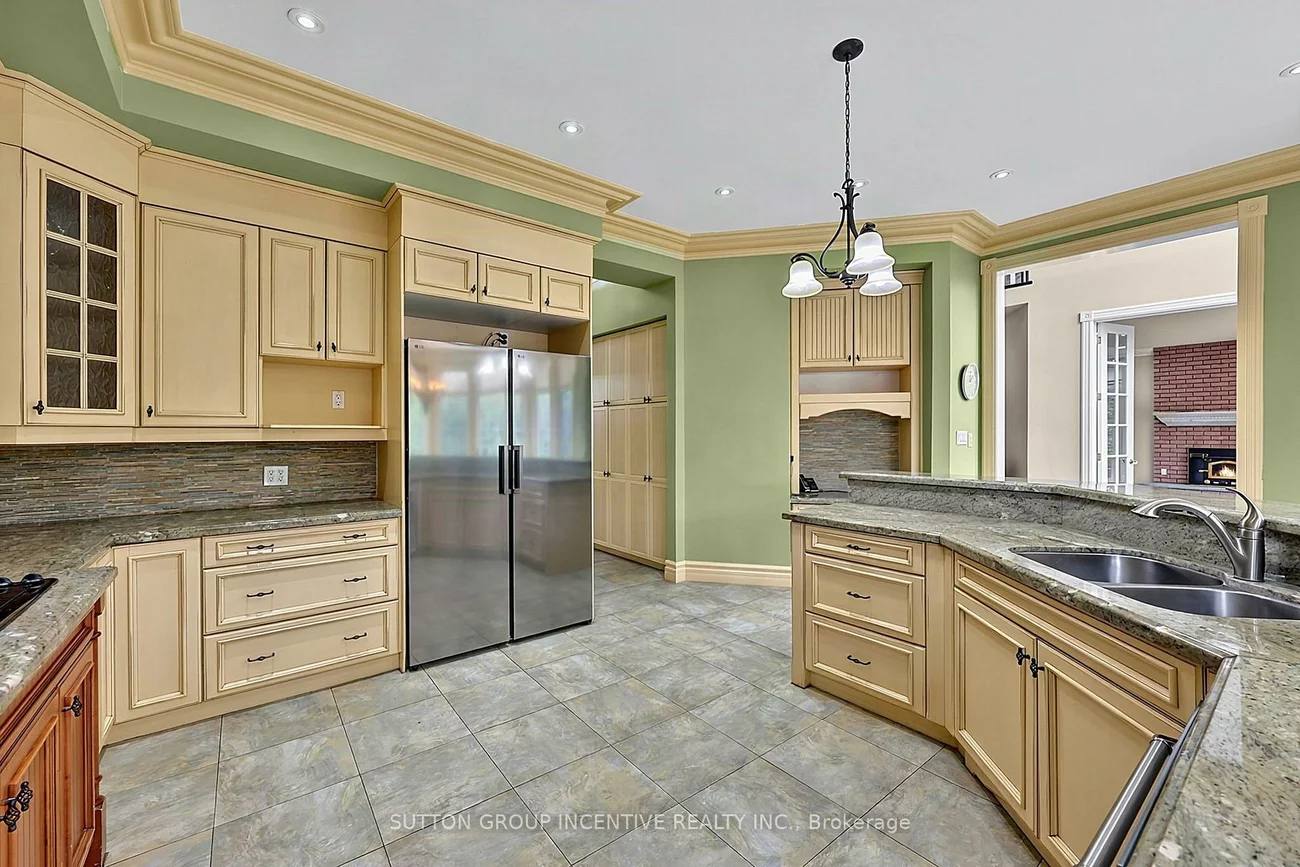 25, Bovair, Bayview Southeast, Aurora