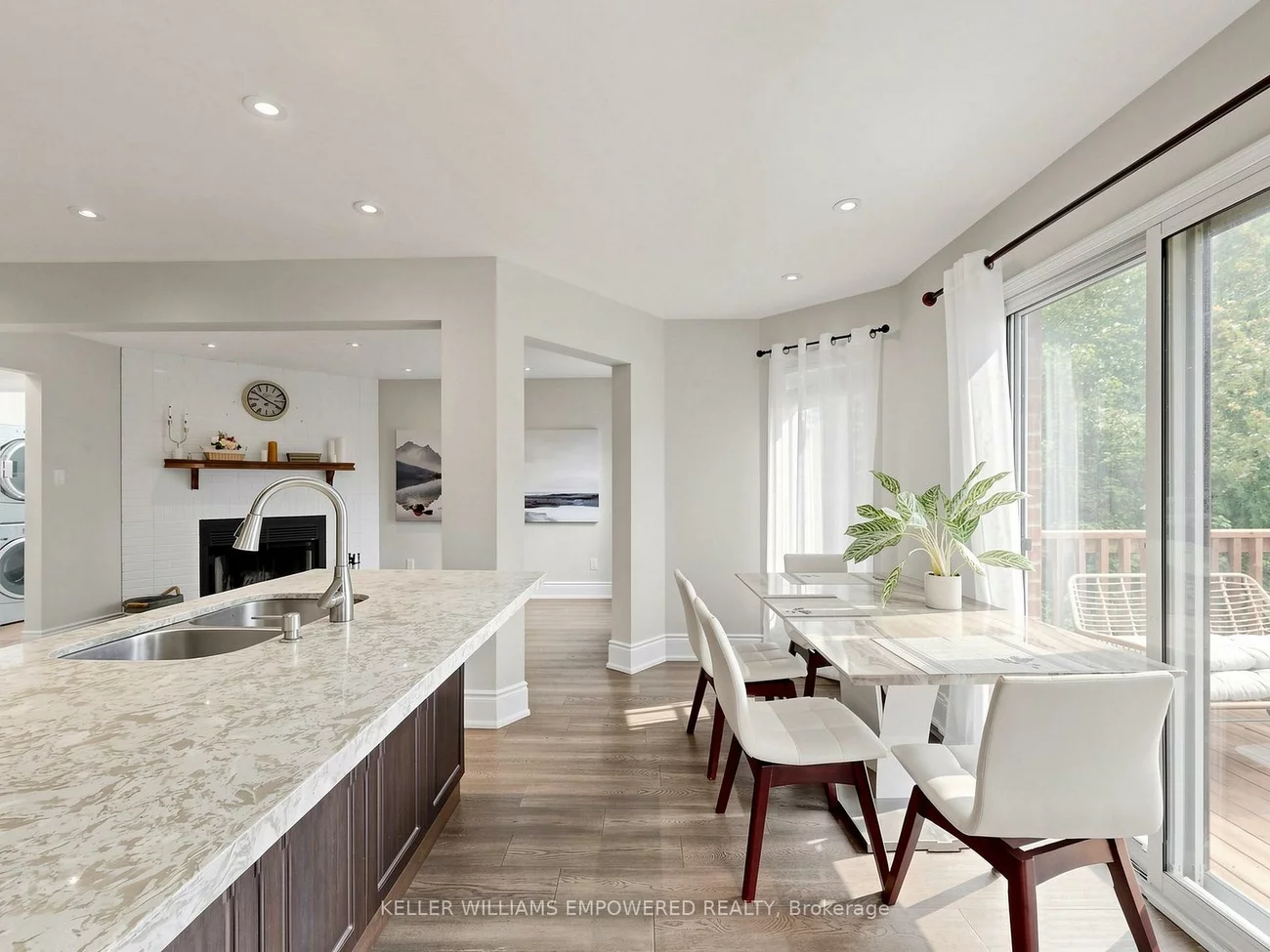100, Dawlish, Aurora Highlands, Aurora