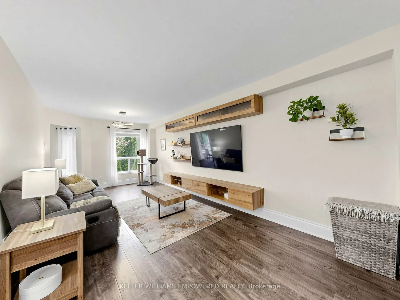 100, Dawlish, Aurora Highlands, Aurora