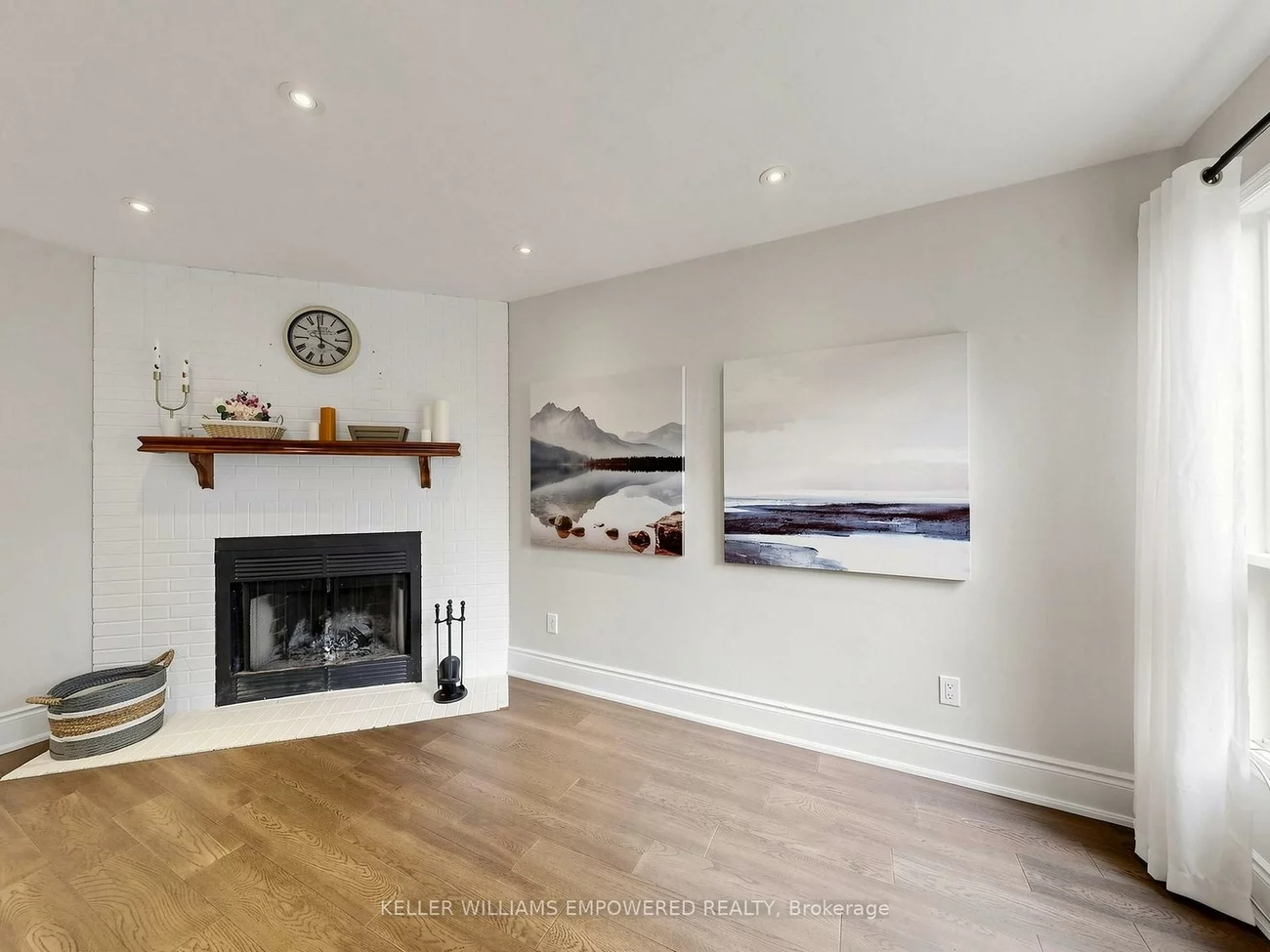 100, Dawlish, Aurora Highlands, Aurora