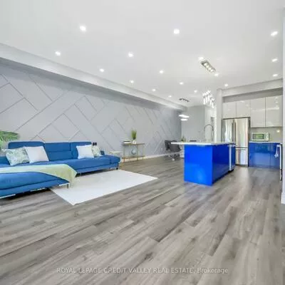 336, Elyse, Bayview Northeast, Aurora