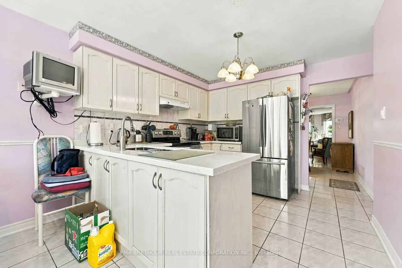 18, Deerglen, Aurora Grove, Aurora