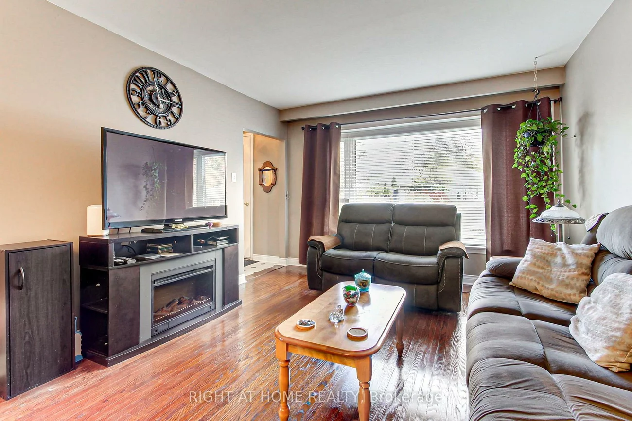 30, Kitimat, Aurora Heights, Aurora