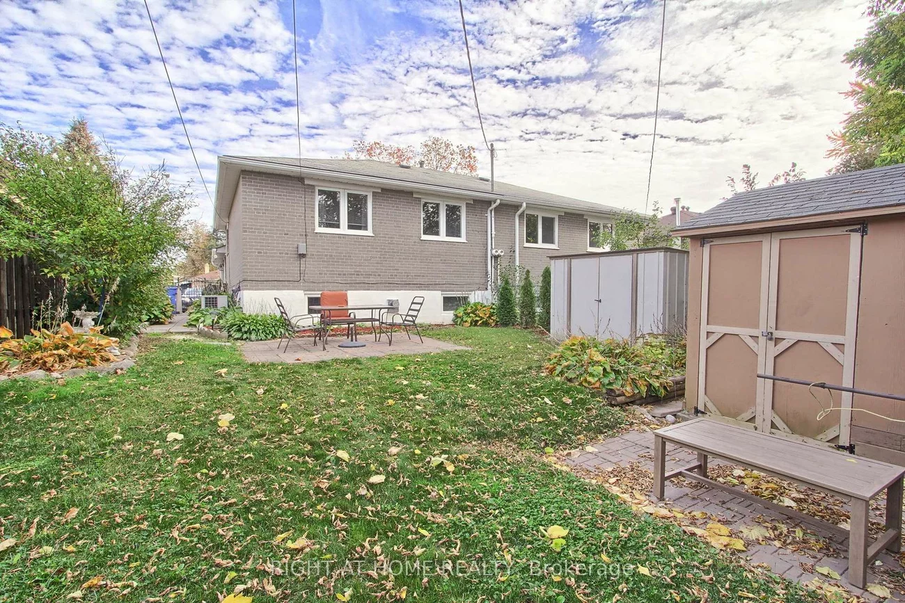 30, Kitimat, Aurora Heights, Aurora