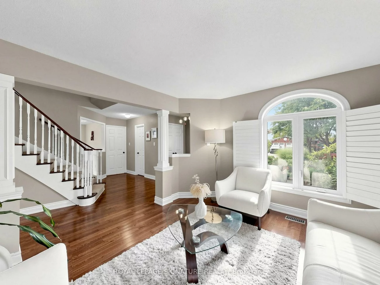 81, Pinnacle, Bayview Wellington, Aurora