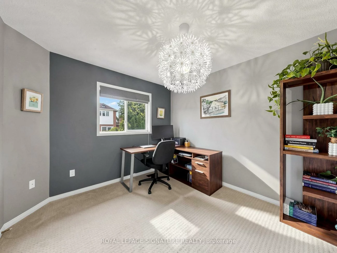 81, Pinnacle, Bayview Wellington, Aurora