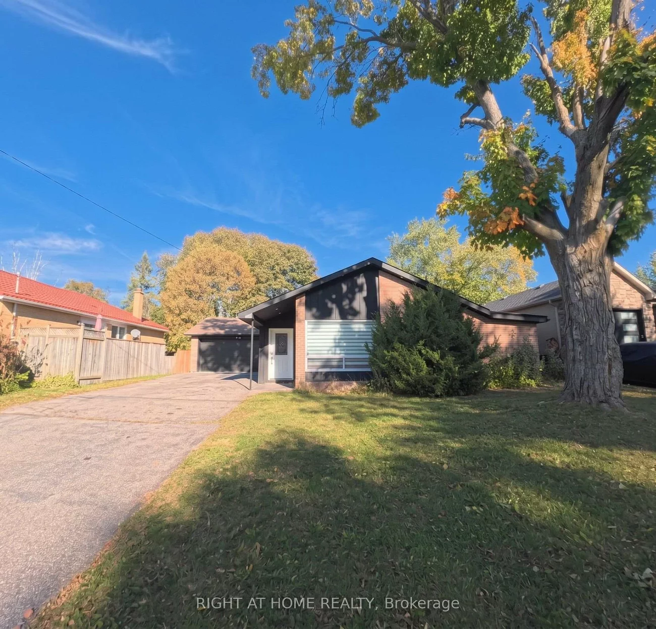 35, Knowles, Aurora Highlands, Aurora