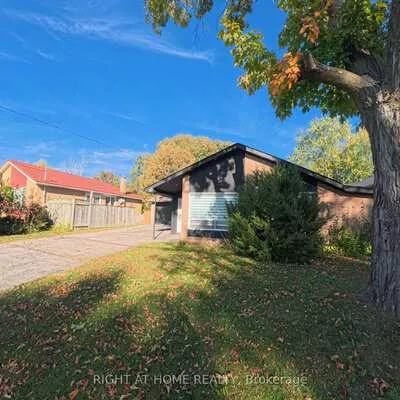 35, Knowles, Aurora Highlands, Aurora
