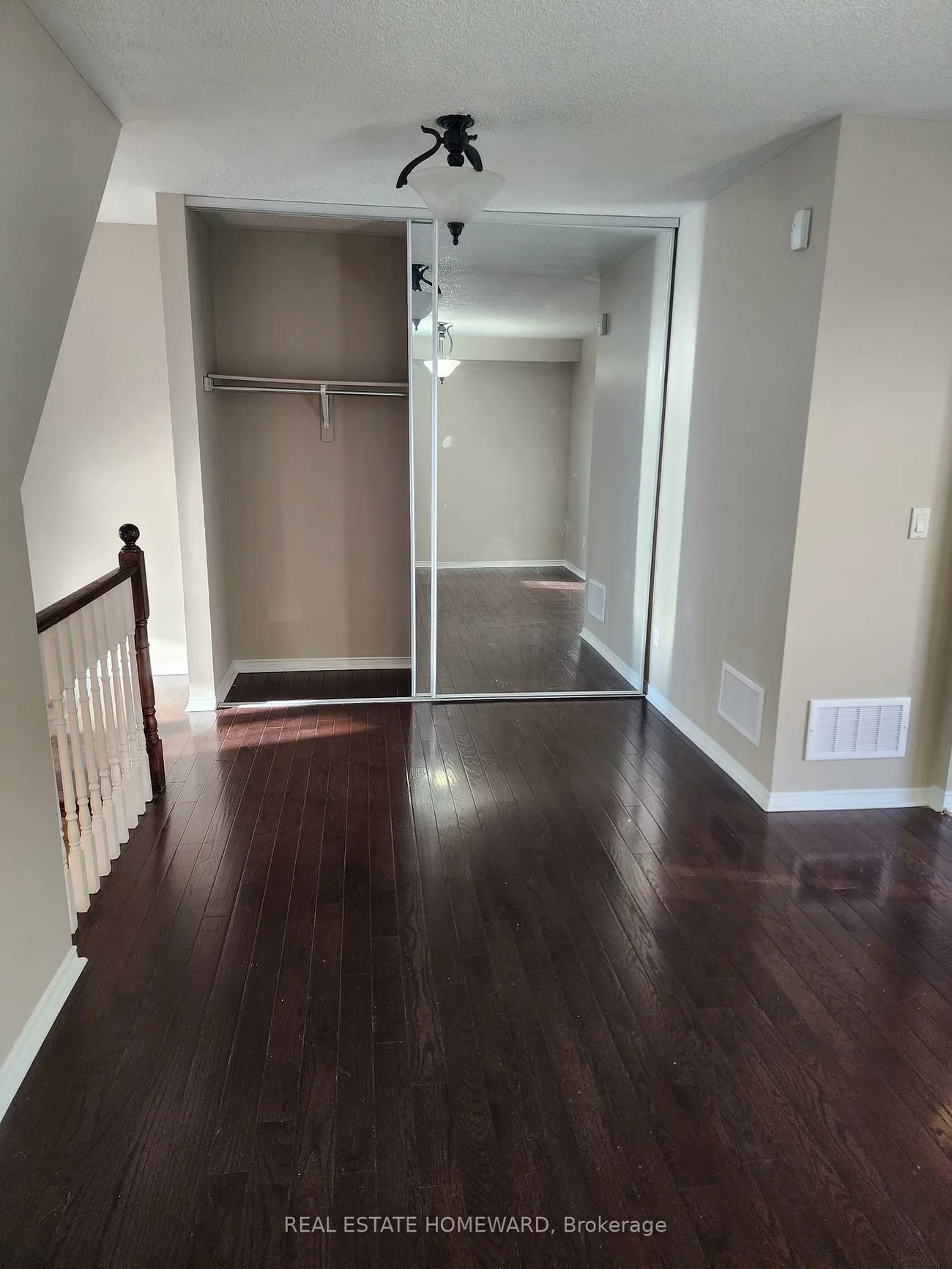63, Millcliff, Aurora Grove, Aurora