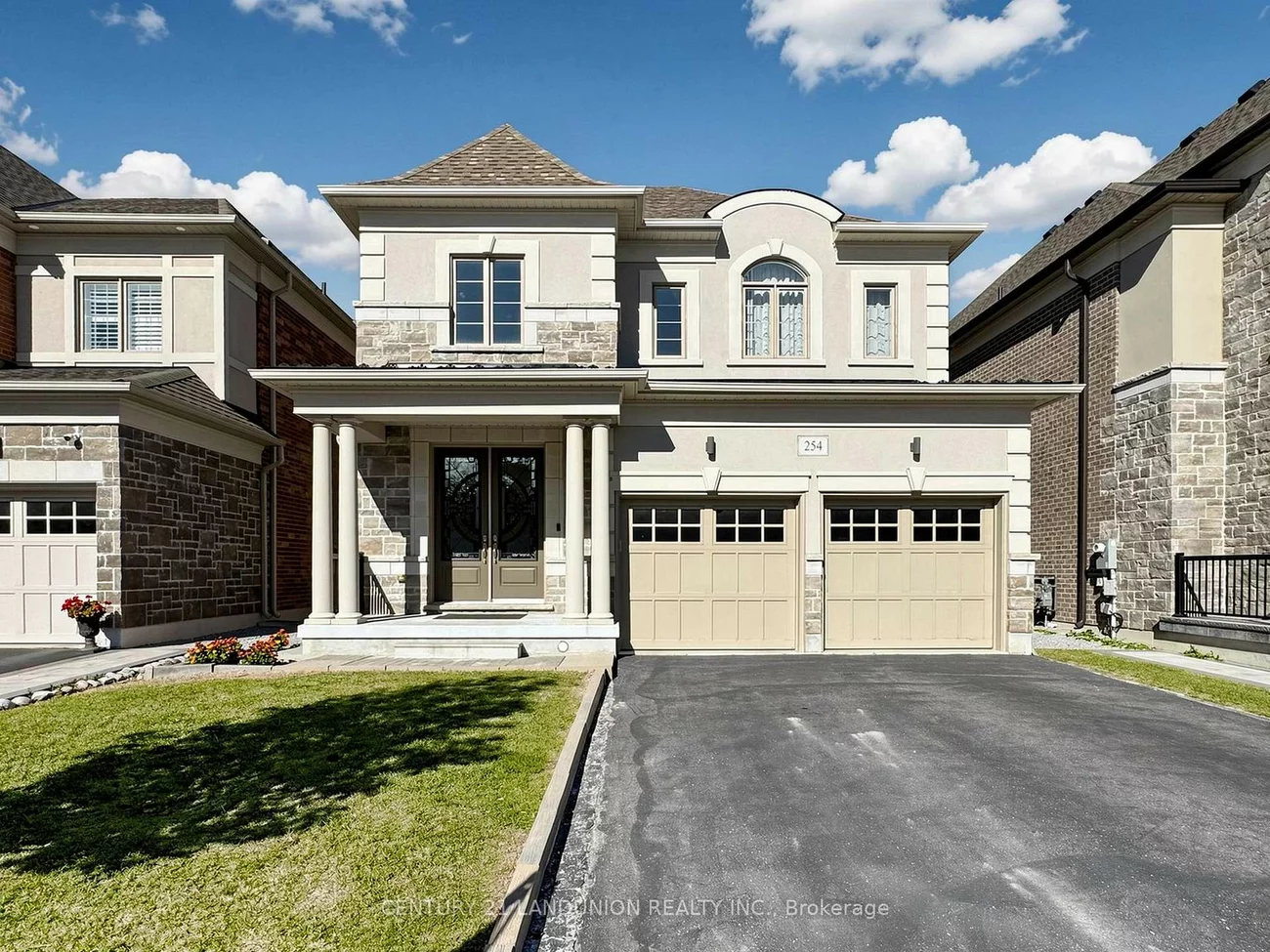 254, Touch Gold, Bayview Southeast, Aurora