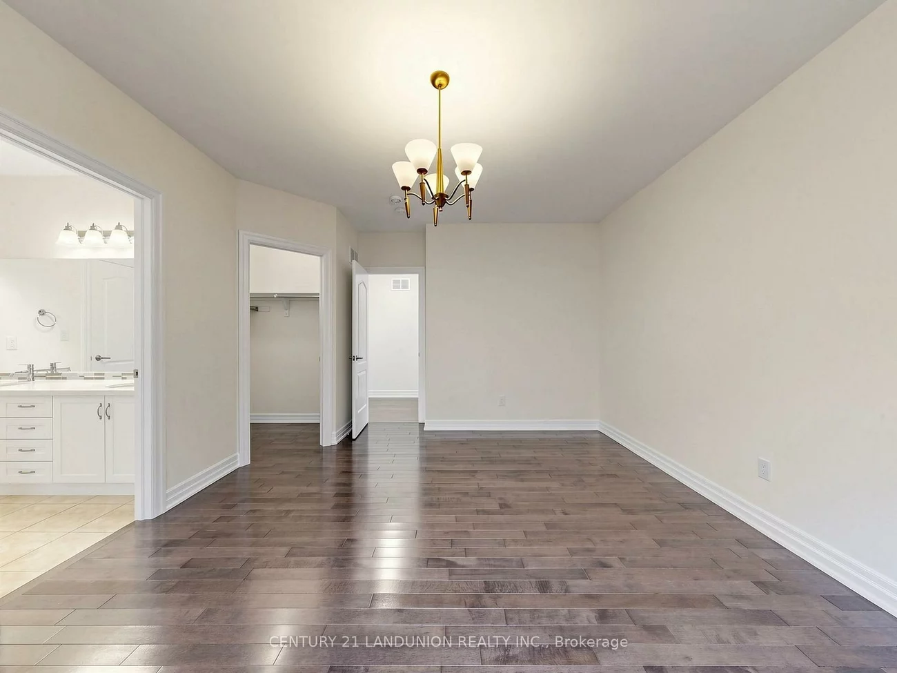 254, Touch Gold, Bayview Southeast, Aurora