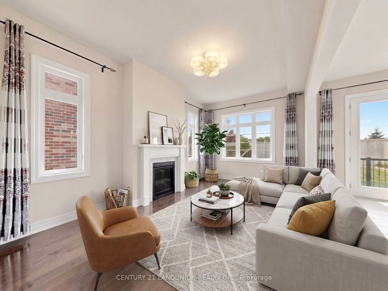 254, Touch Gold, Bayview Southeast, Aurora