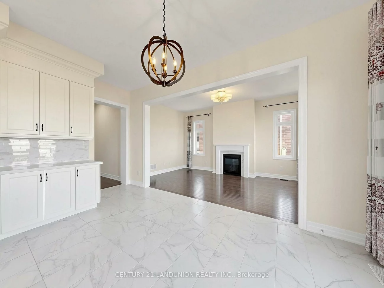 254, Touch Gold, Bayview Southeast, Aurora