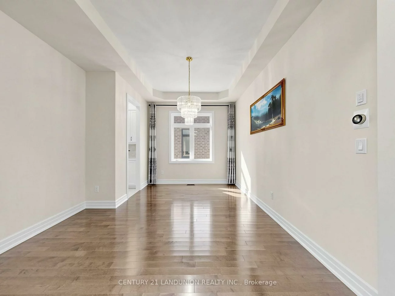 254, Touch Gold, Bayview Southeast, Aurora