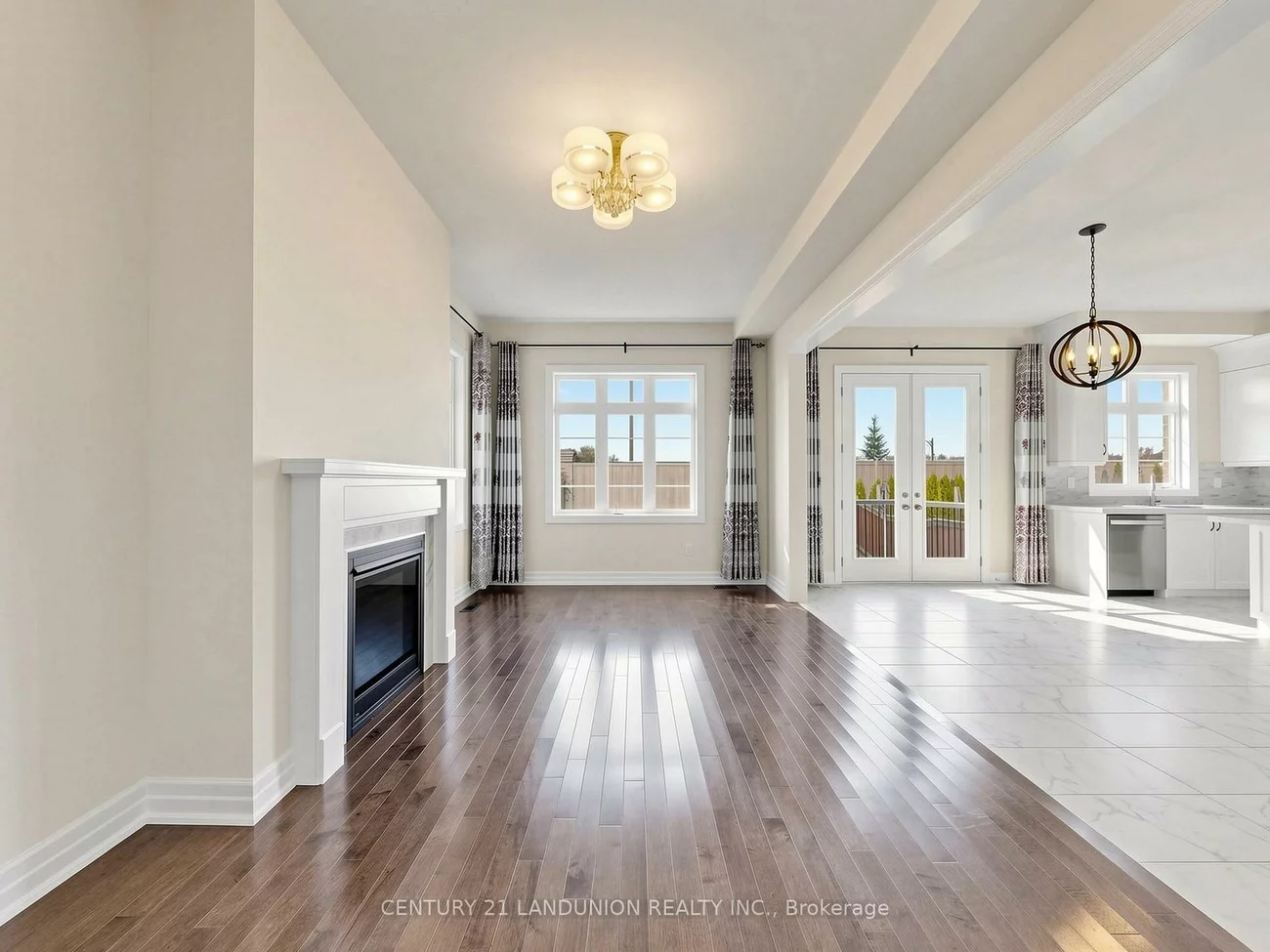 254, Touch Gold, Bayview Southeast, Aurora