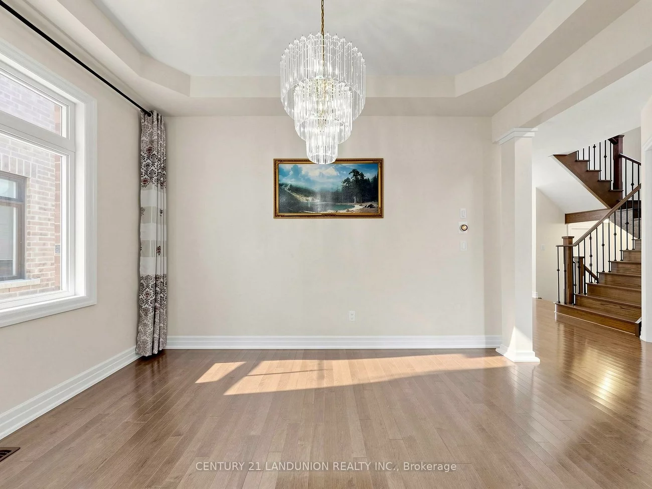 254, Touch Gold, Bayview Southeast, Aurora