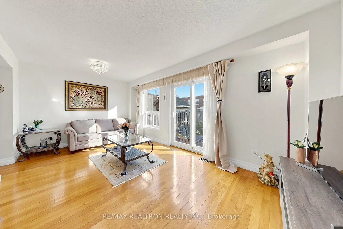 19, Cashel, Aurora Highlands, Aurora
