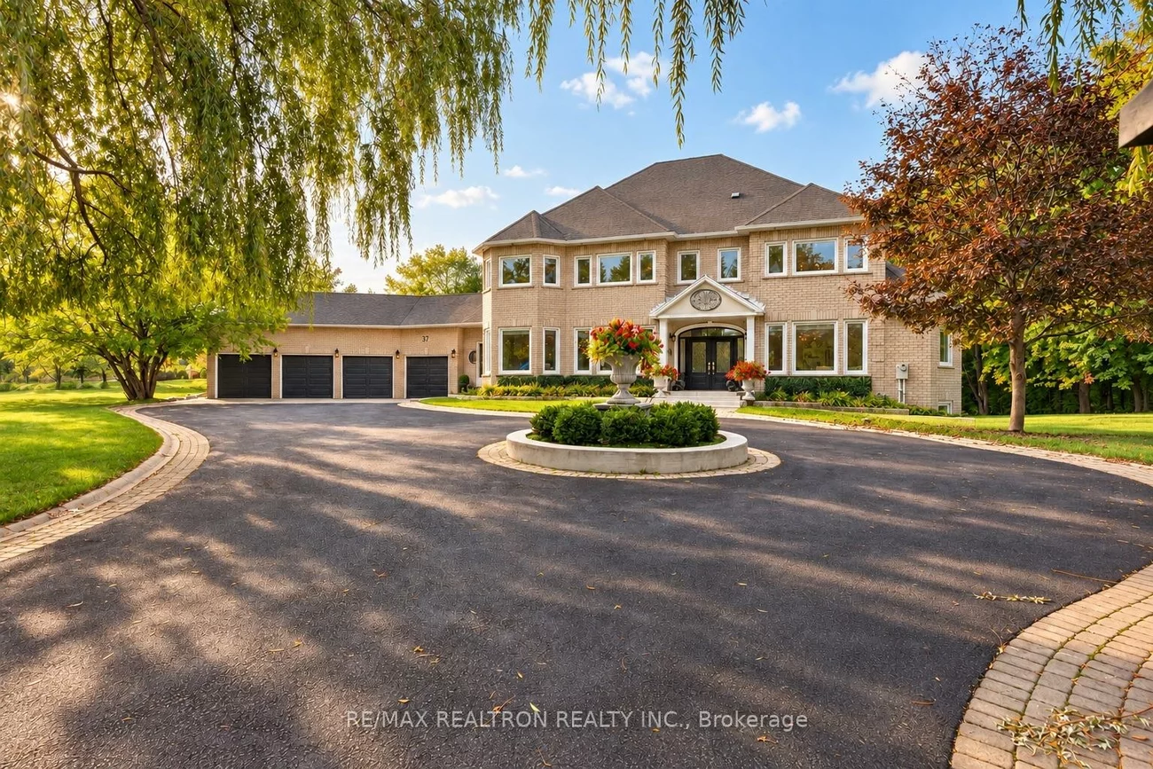 37, Offord, Bayview Southeast, Aurora