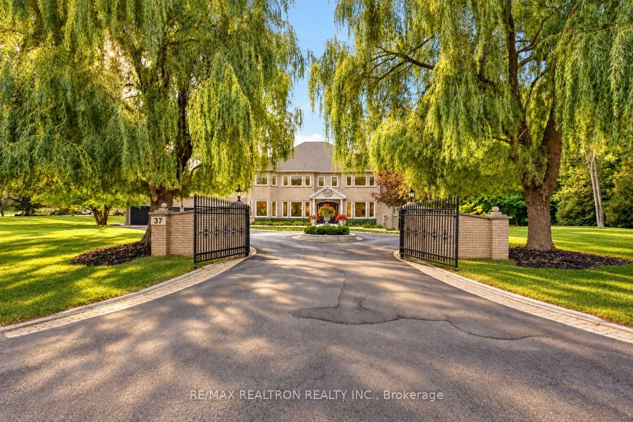 37, Offord, Bayview Southeast, Aurora