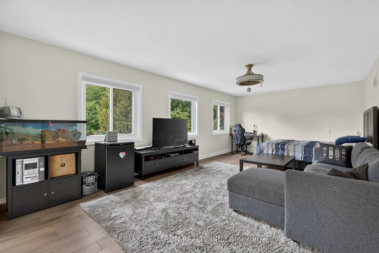 37, Offord, Bayview Southeast, Aurora