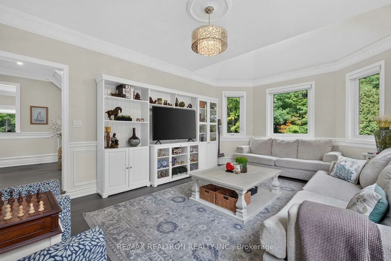 37, Offord, Bayview Southeast, Aurora