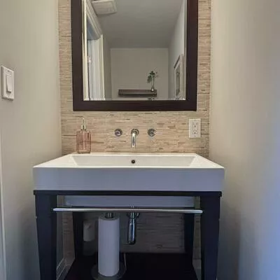 8, Dodie, Aurora Village, Aurora
