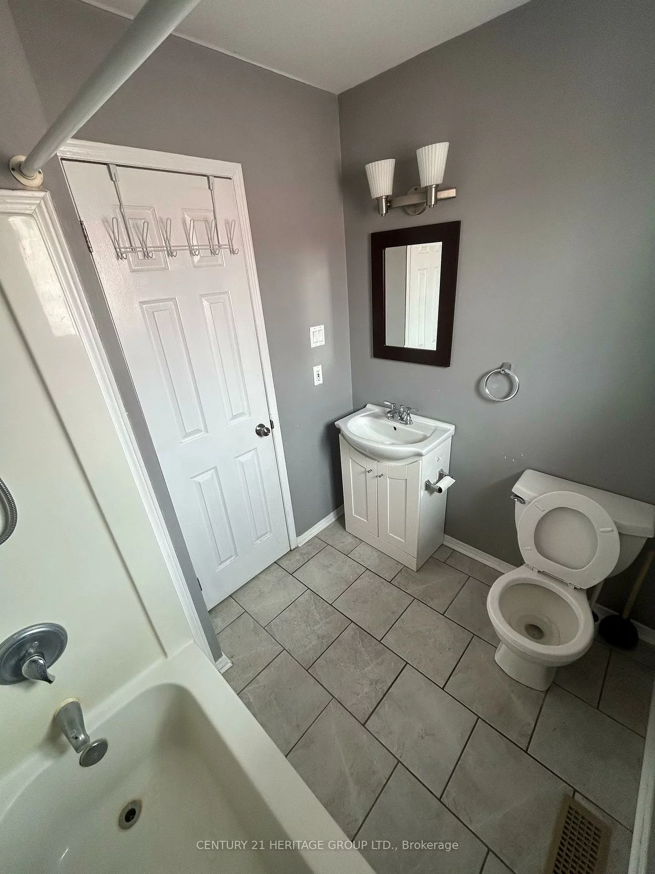 123, Benson, Northwest, Barrie