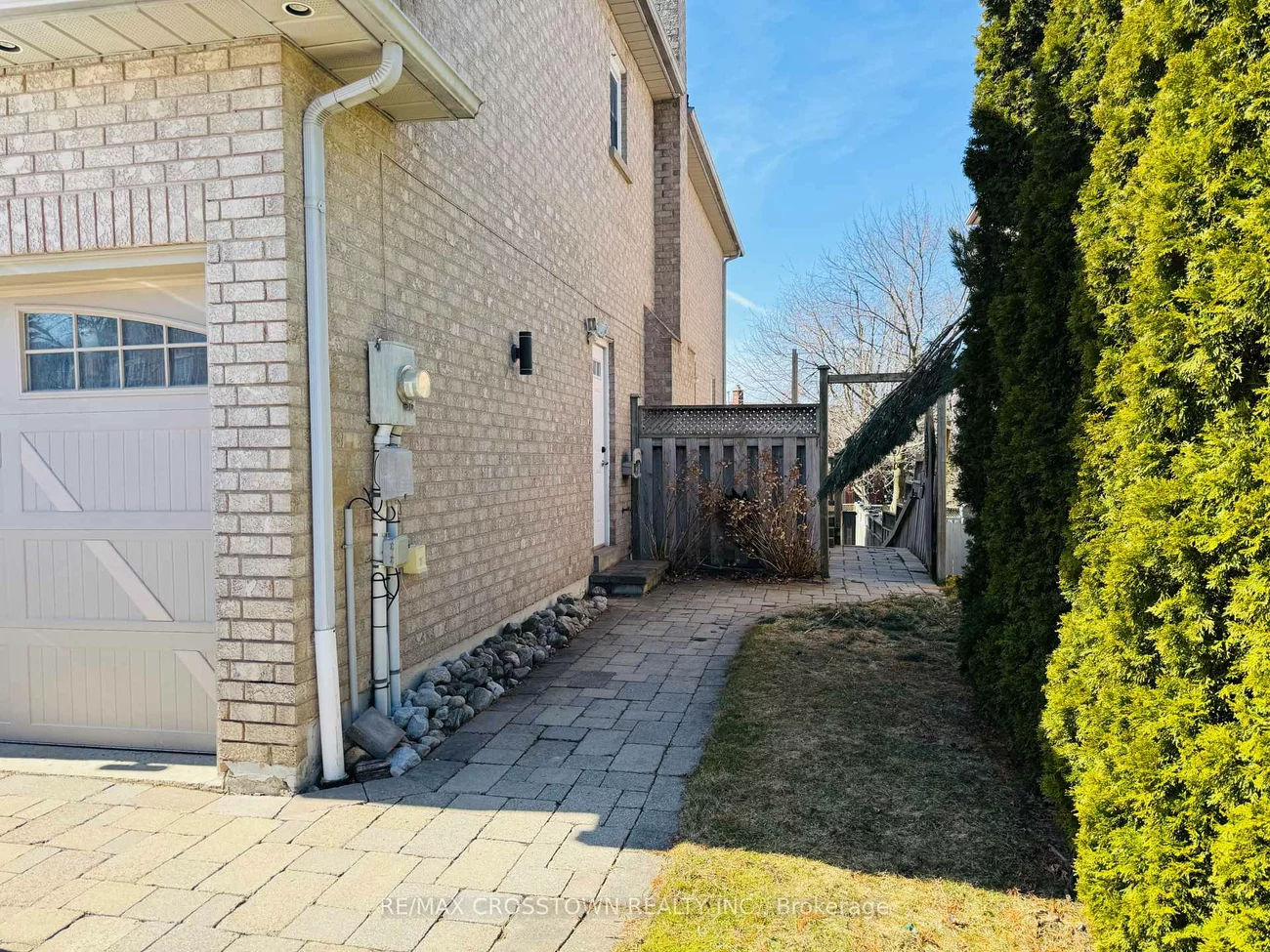 22, Grand Forest, Bayshore, Barrie