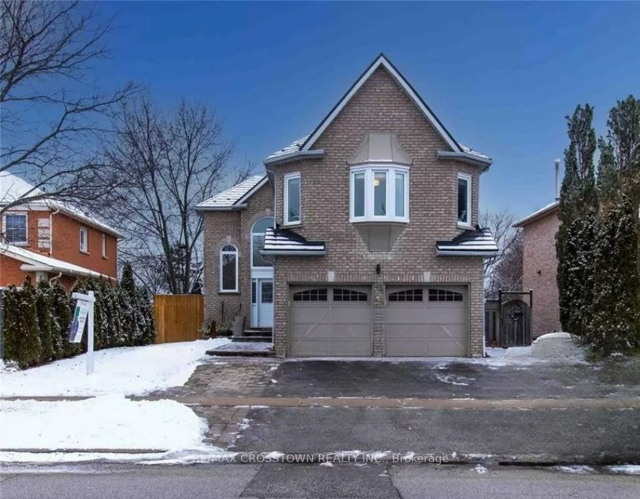 22, Grand Forest, Bayshore, Barrie
