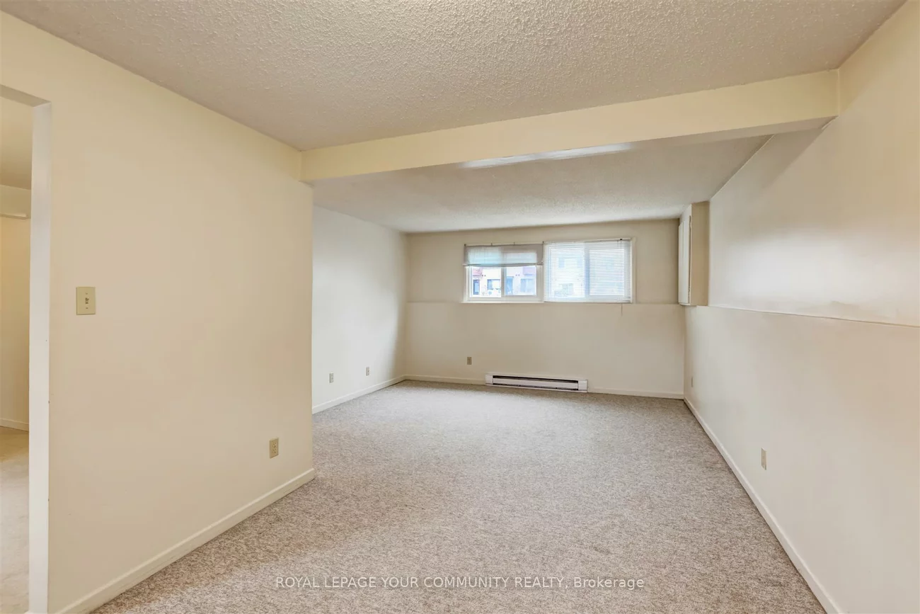 386, Essa Rd Lower Level, Holly, Barrie