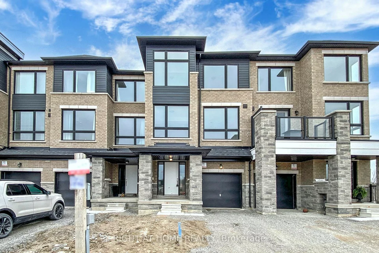 68, Blue Forest, Innis-Shore, Barrie
