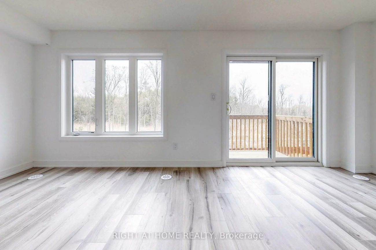 68, Blue Forest, Innis-Shore, Barrie
