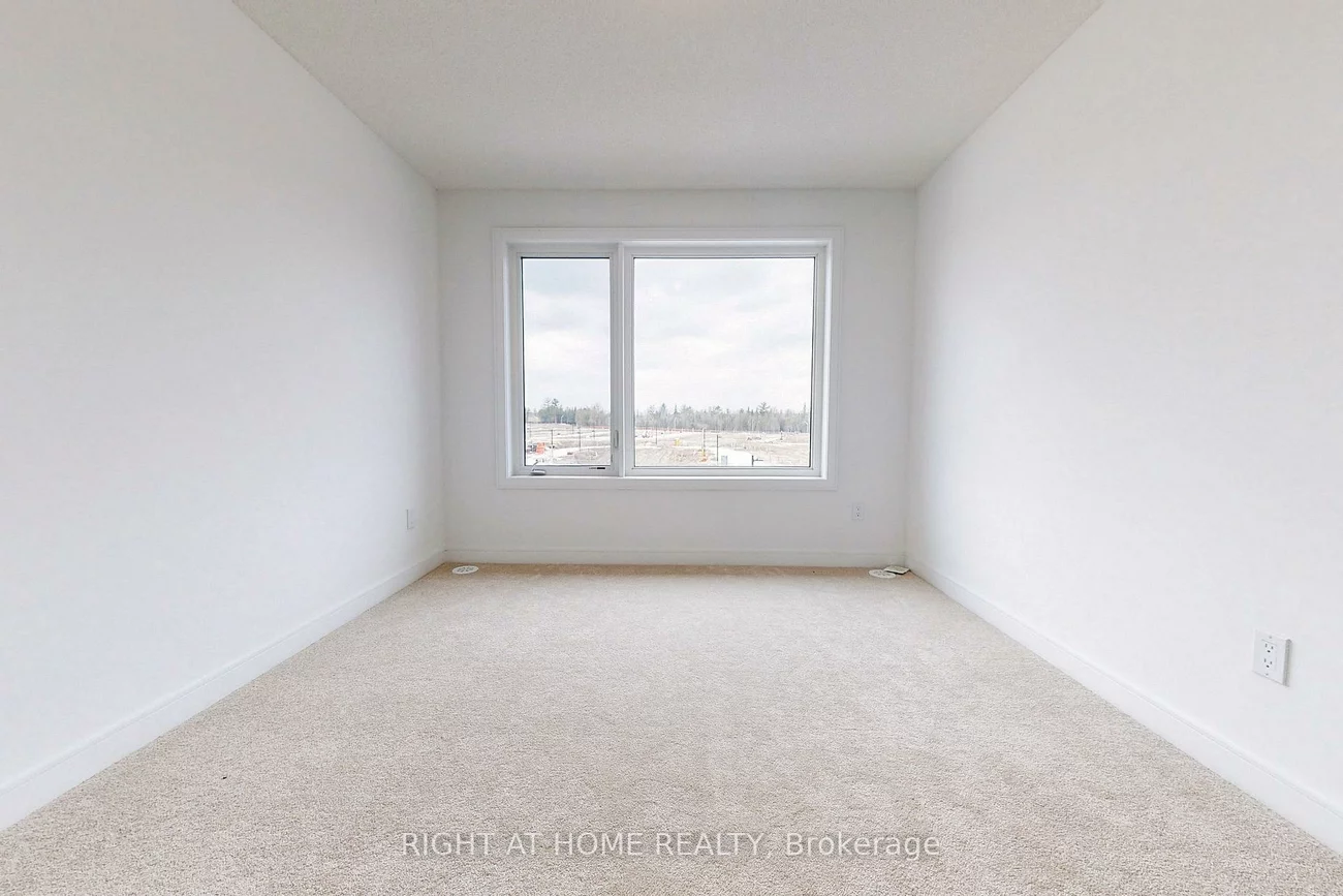 68, Blue Forest, Innis-Shore, Barrie