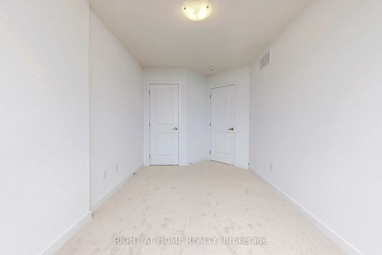 68, Blue Forest, Innis-Shore, Barrie