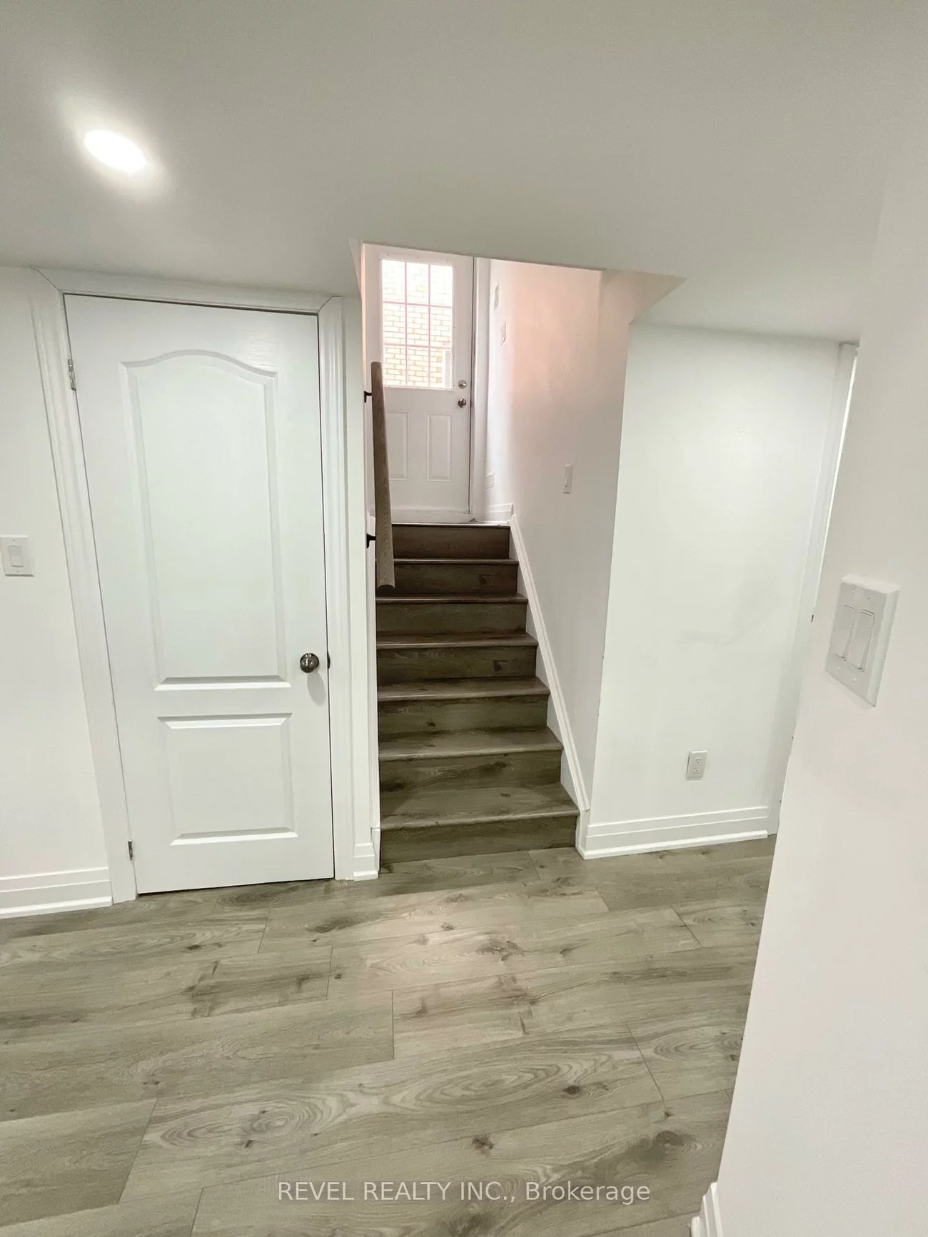 54, Golden Meadow, Bayshore, Barrie