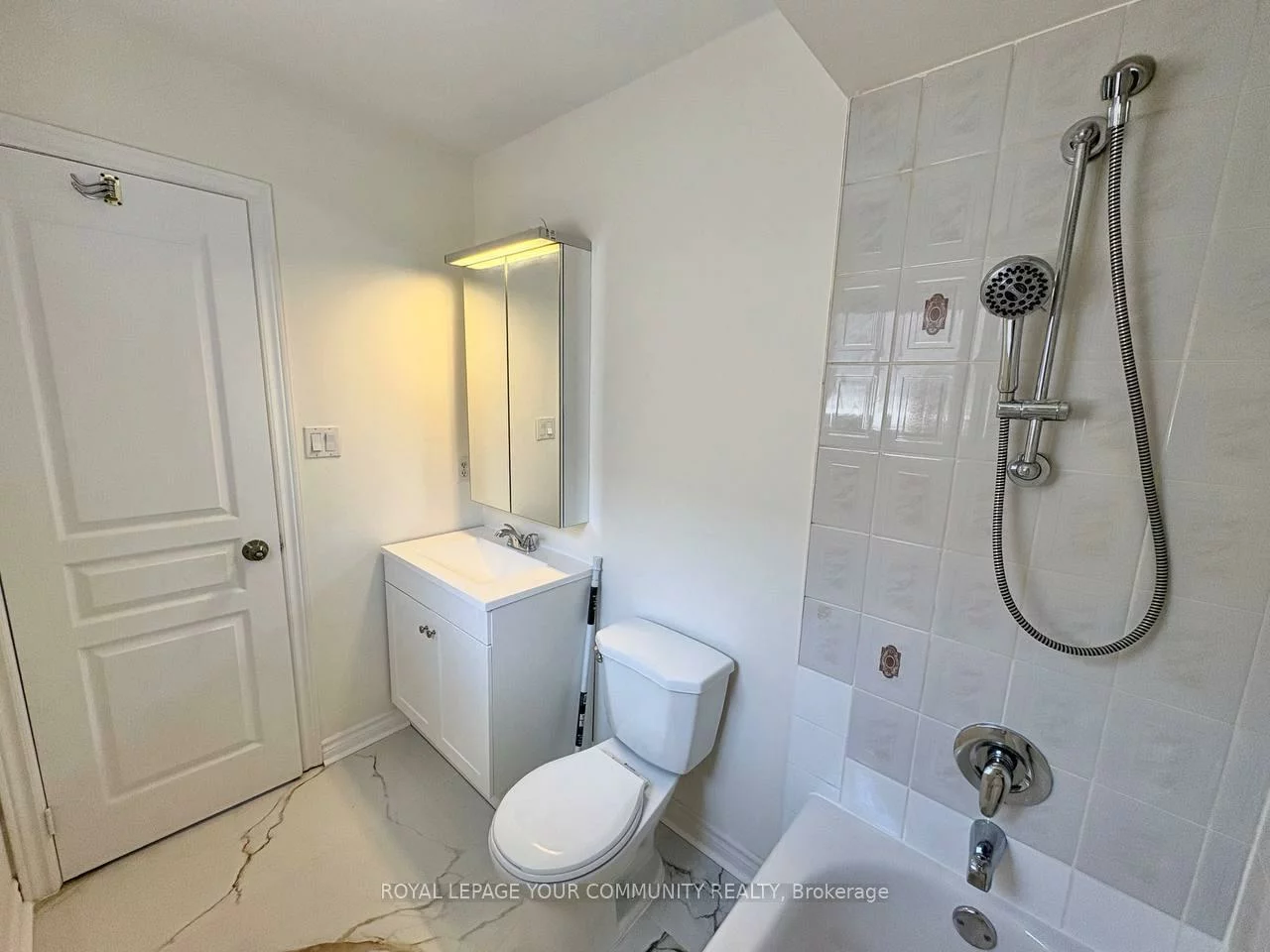 52, Stanley, East Bayfield, Barrie