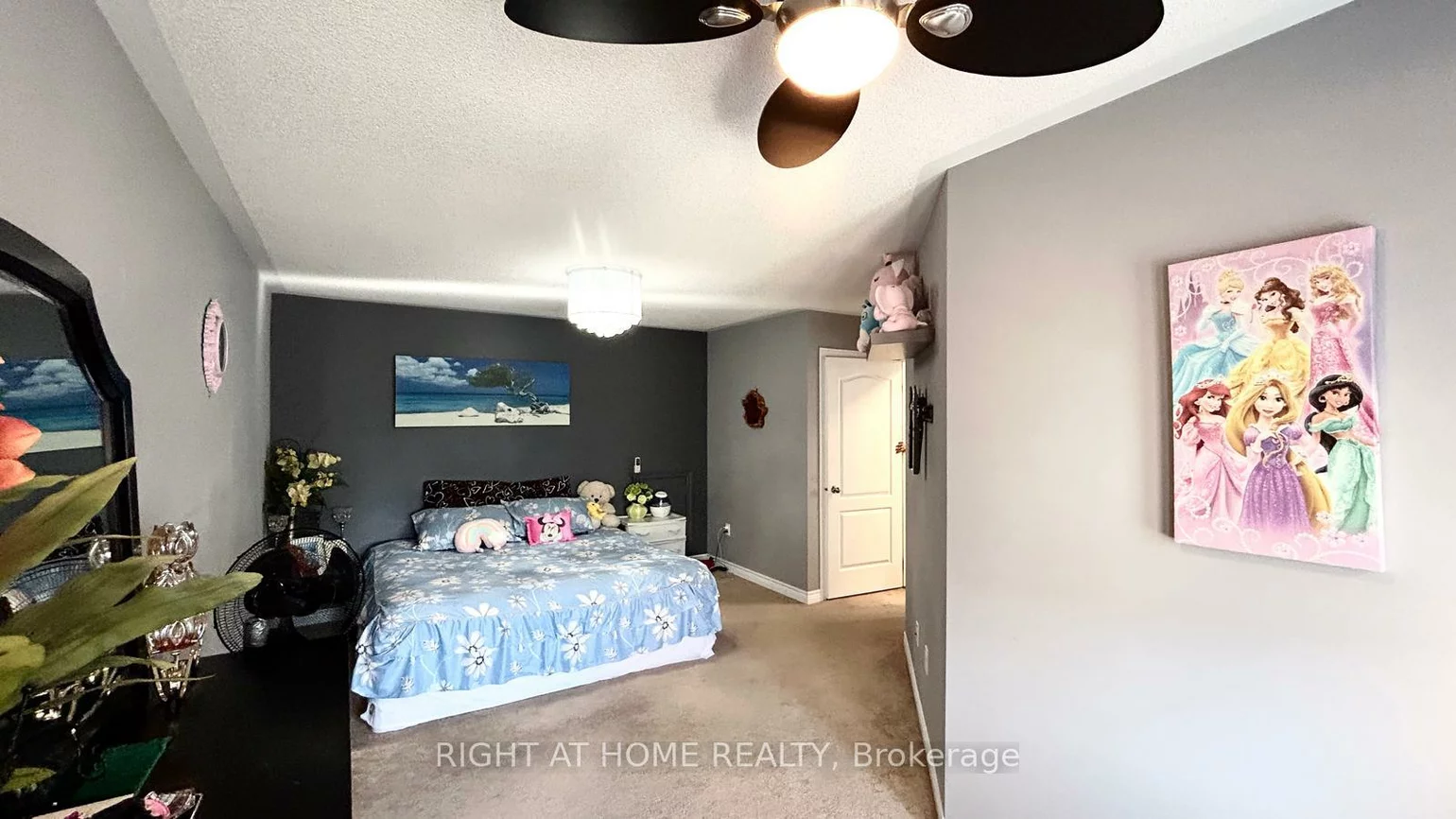 10, Pearcey, West Bayfield, Barrie