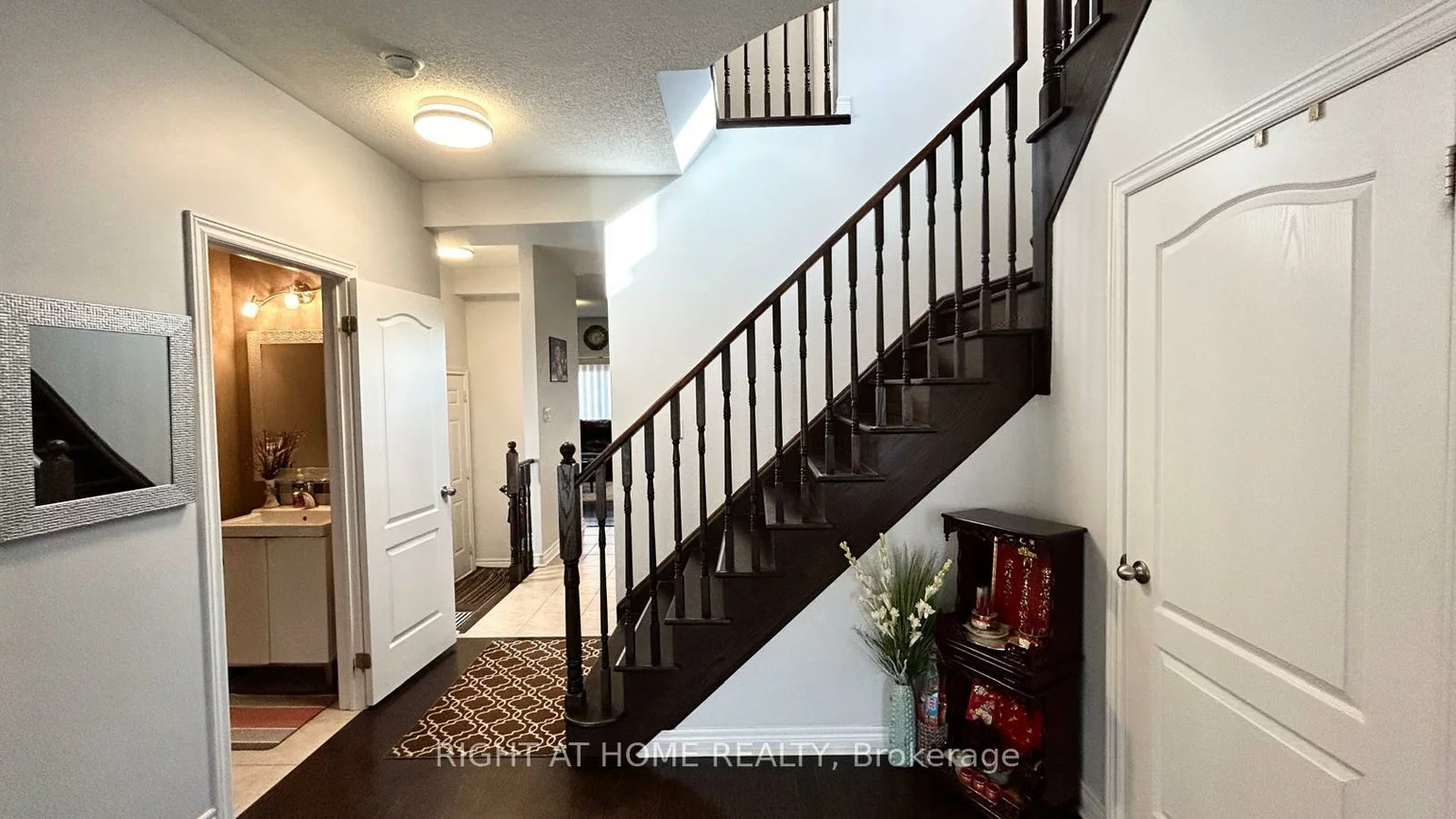 10, Pearcey, West Bayfield, Barrie