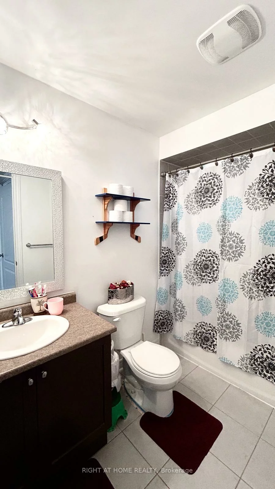 10, Pearcey, West Bayfield, Barrie