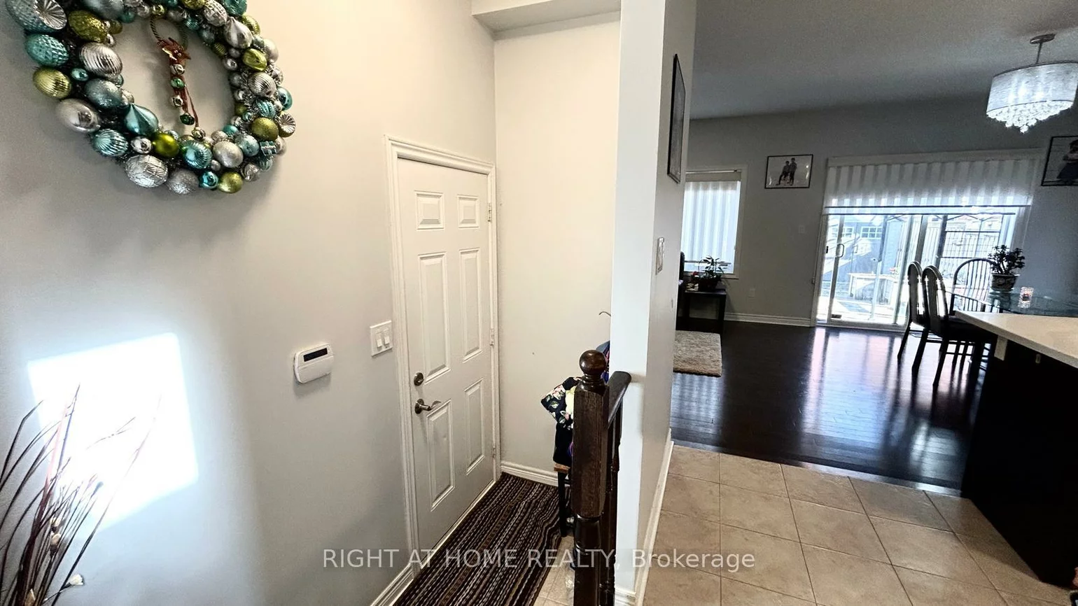 10, Pearcey, West Bayfield, Barrie