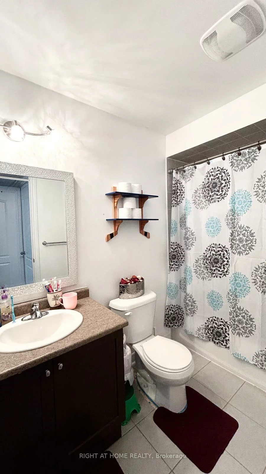 10, Pearcey, West Bayfield, Barrie